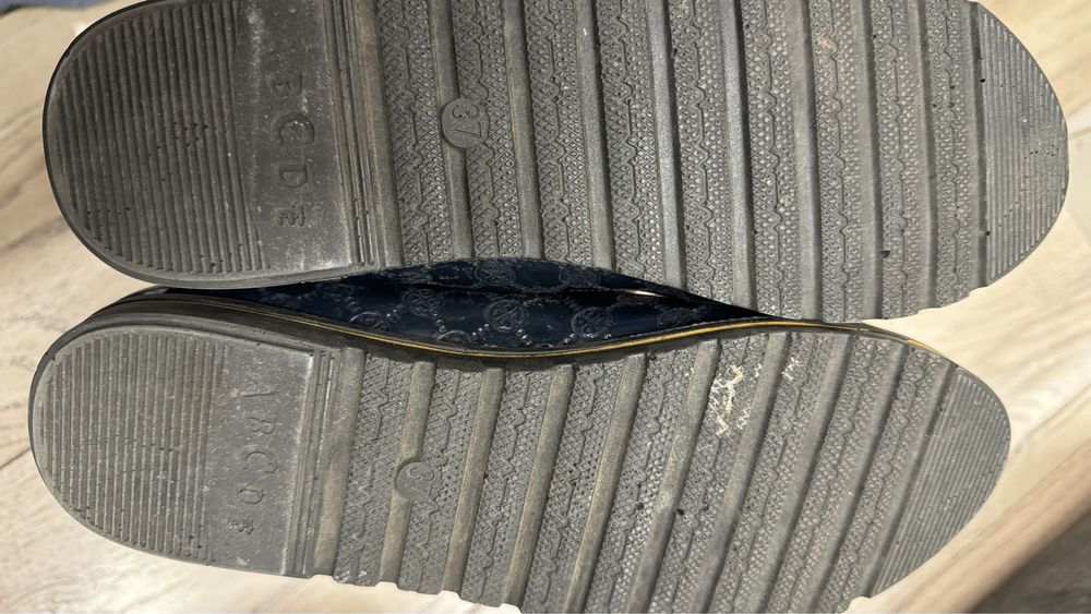 Новые туфли школьные 37