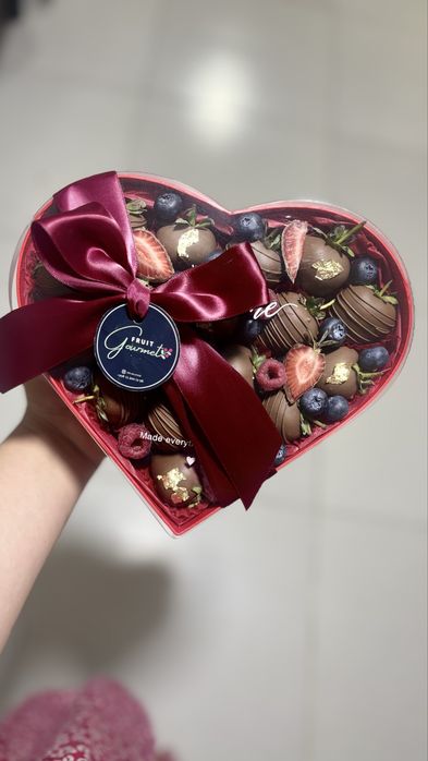 Клубника в шоколаде Подарки Qulupnay shokolad