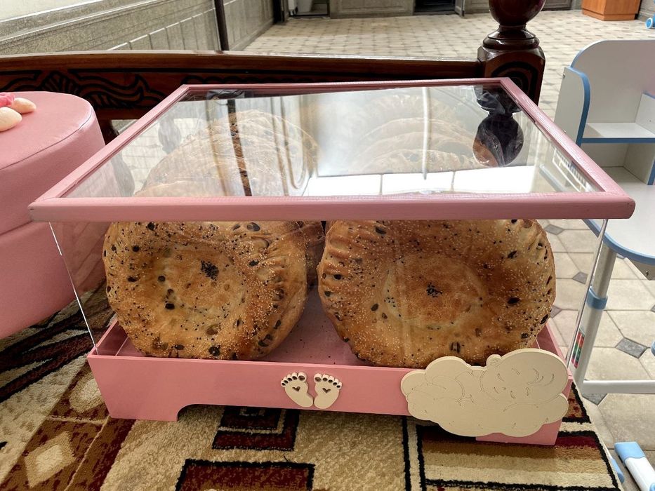 Бешик туйга сарпо прокат.Beshik toyga sarpo prokat.