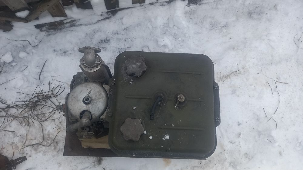 Продам генератор новый