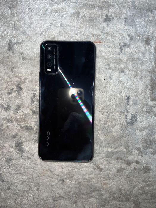 Продаю Vivo Y20 4/ 128 GB