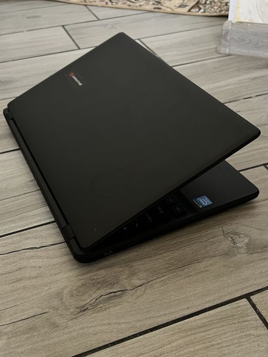 Продам ноутбук Packard bell