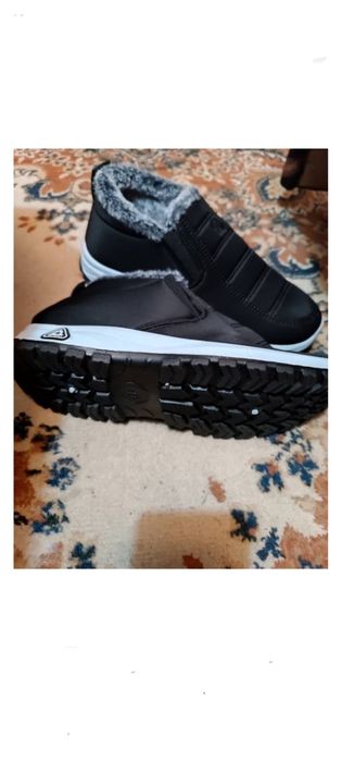 Продам кросовки зимние