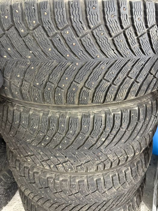 Зимняя резина 265,55 R20