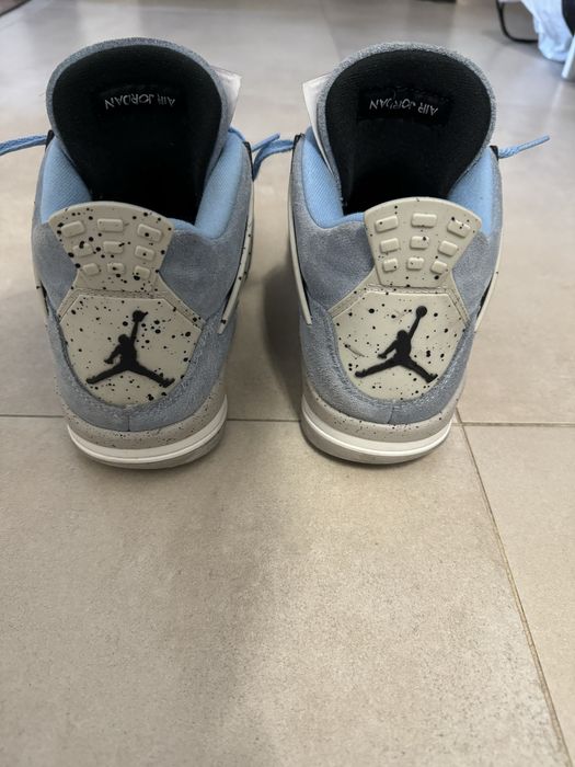 Jordan 4 University Blue