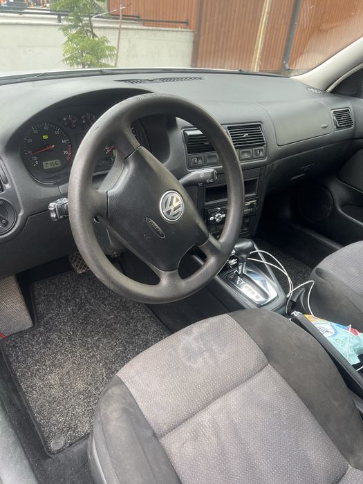 Golf 4 1.6 SR automata
