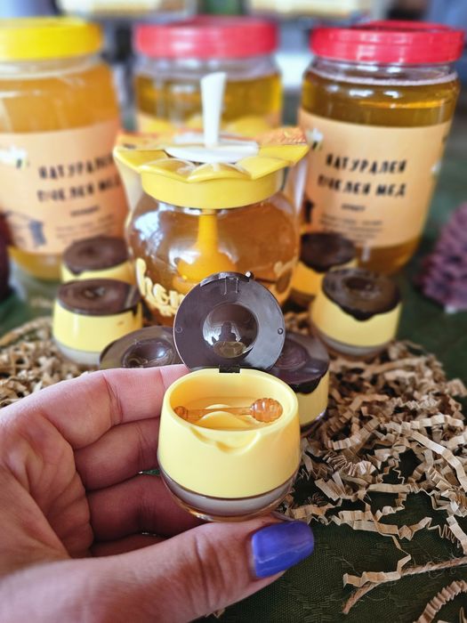 Балсам за устни от натурални продукти