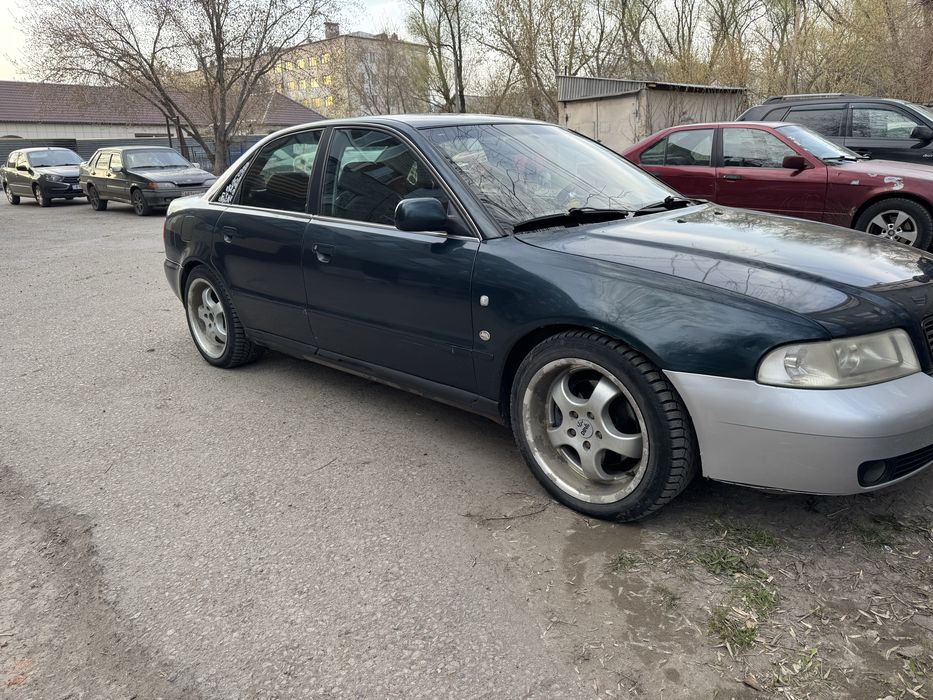 Продам ауди а4 б5 кватро