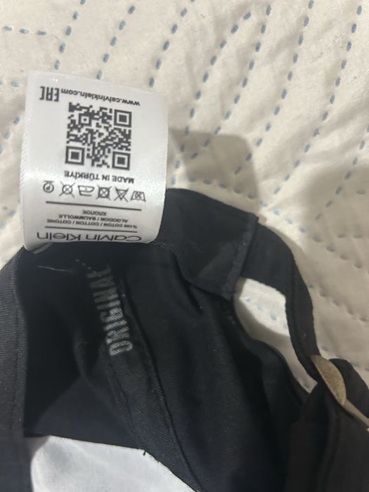 Чисто нова шапка на Calvin Klein