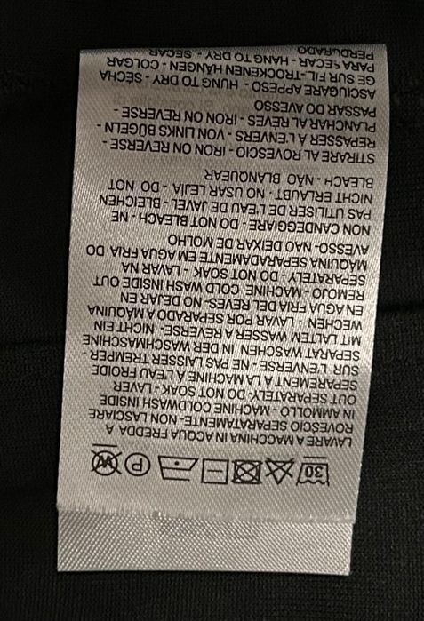 Vând bluza noua de bărbați Emporio Armani