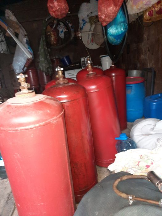 Продам вентильные газовые баллоны