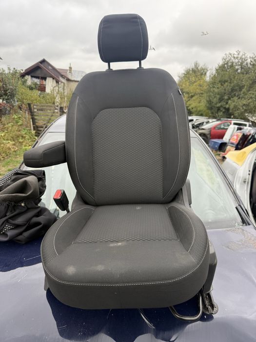 Vand scaune fata Dacia Duster Hjd 2018/2021