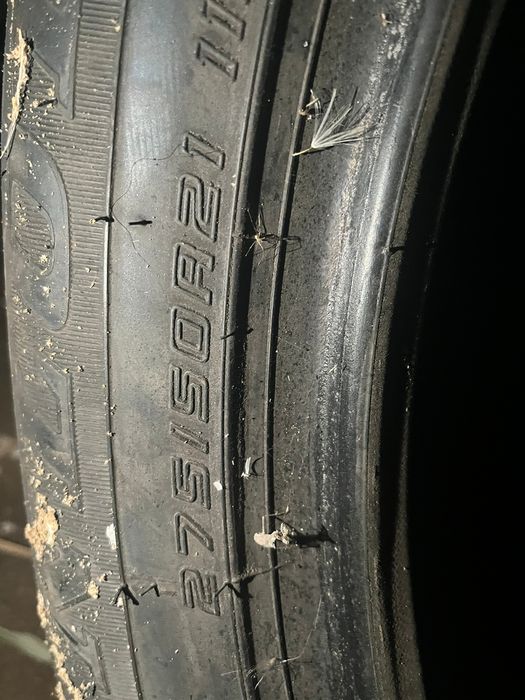 Продаётся покрышки от лексуса 570