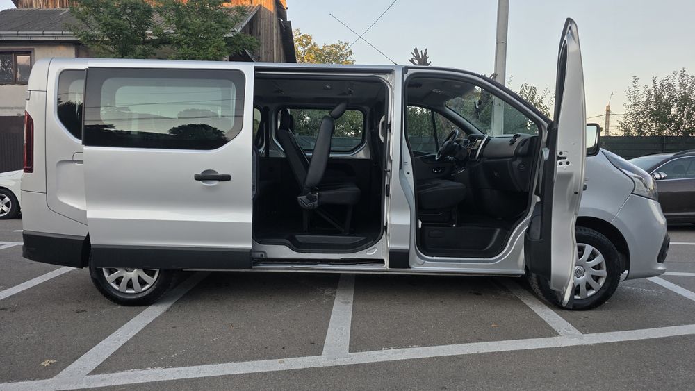Renault Trafic lll 1.6 dCi * An 2018  * 9 Locuri * Extralung * Euro 6 * Cutie Manuala