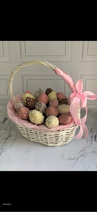 Клубника в шоколаде Корзинамен