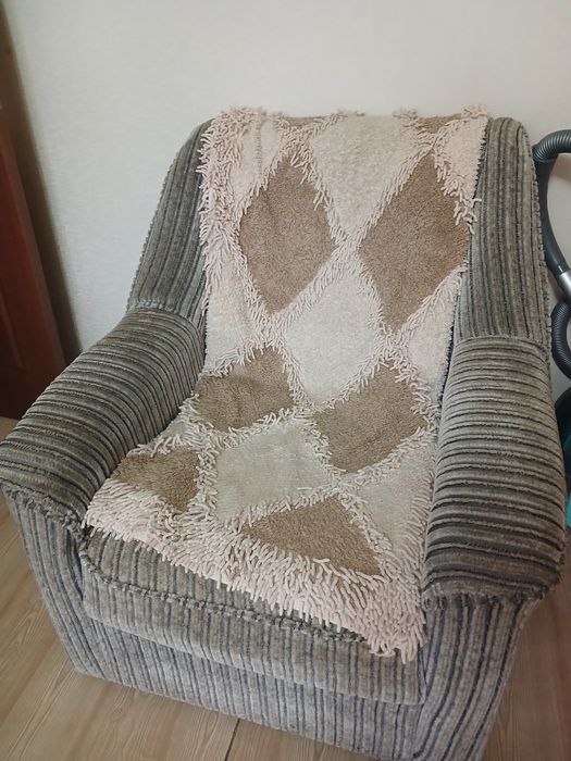 Продам два кресла