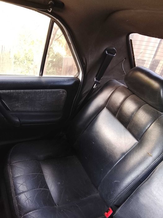 Автомобиль Волга 3110