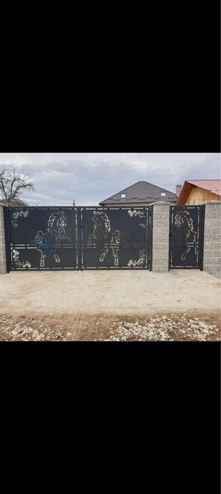 Porti din tabla decupata