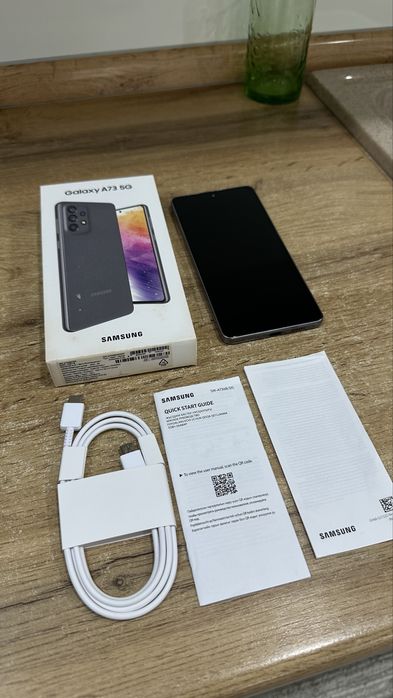 Продам Samsung A73 5G 128ГБ