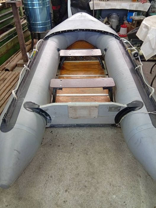 Продавам лодка Зодиак