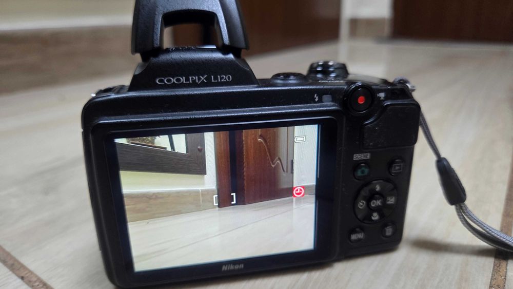 Aparat foto digital Nikon Coolpix L120, Negru