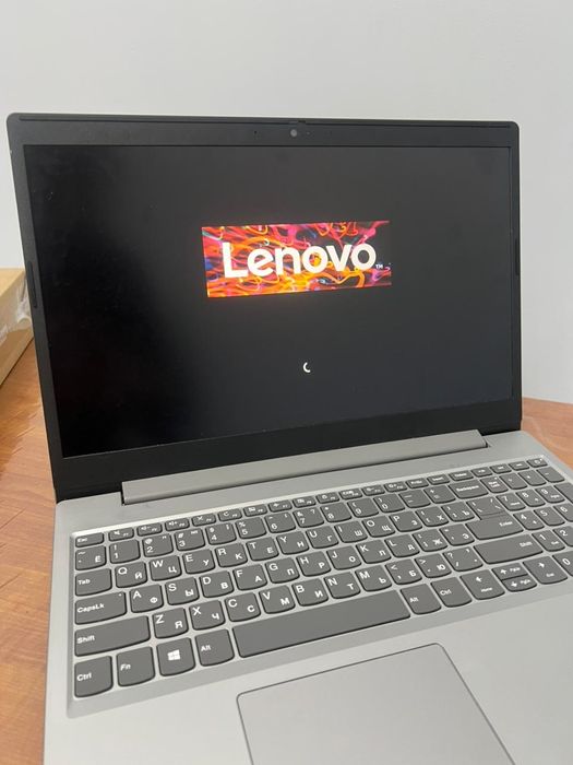 Ноутбук.   Леново