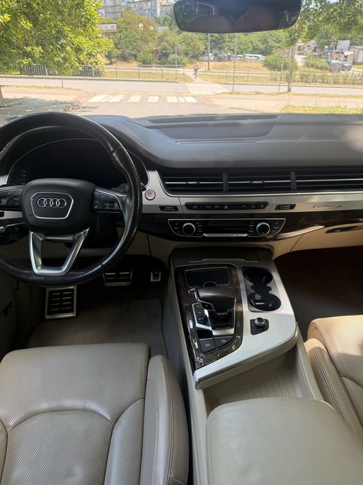 Aydi SQ7 4.0 tdi 2017г.185х.км MATRIX