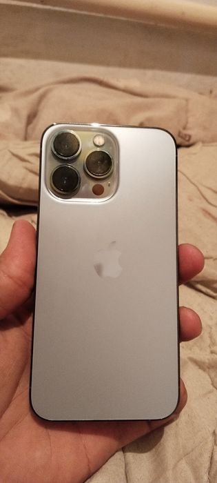 Продаю телефон айфон 13про 128гб