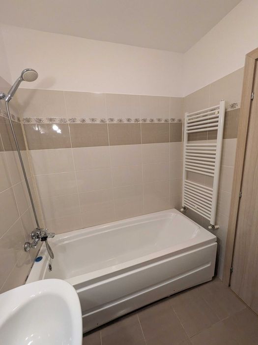 Inchiriez garsonieră modernă 32 mp | Metrou Păcii 11 min | Bloc 2014 | AC | Proprietar
