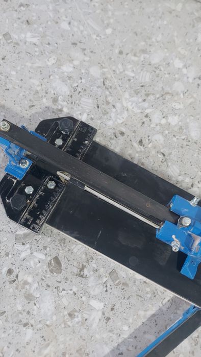 Плиткорез Совершенно Новый