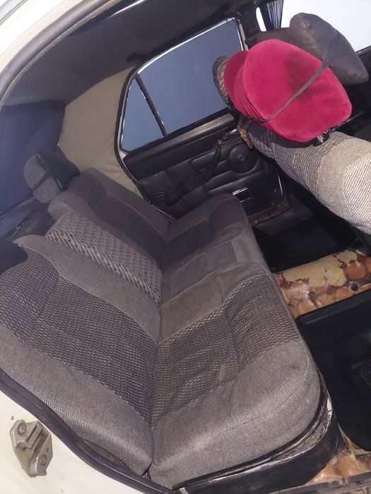 Волга 31029 год 1995