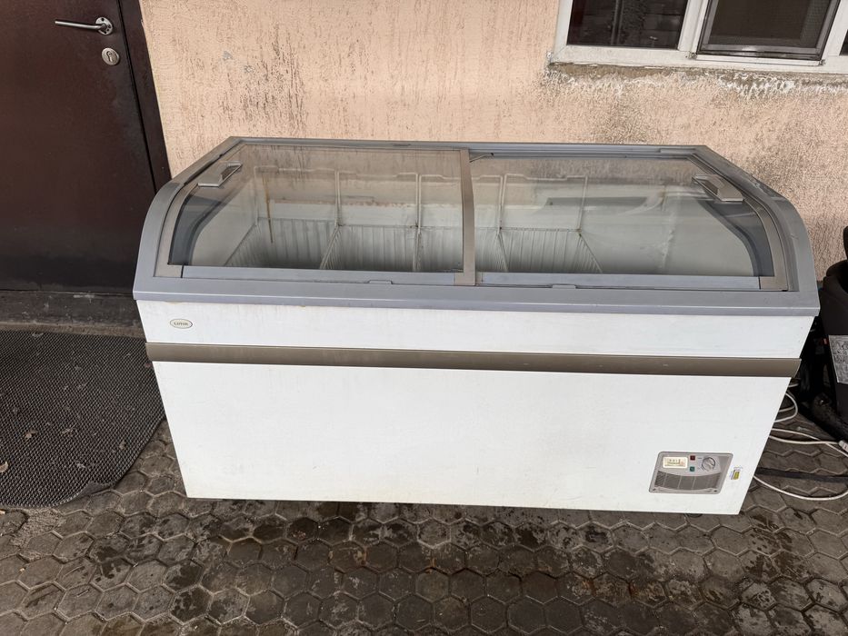 Морозильник продам