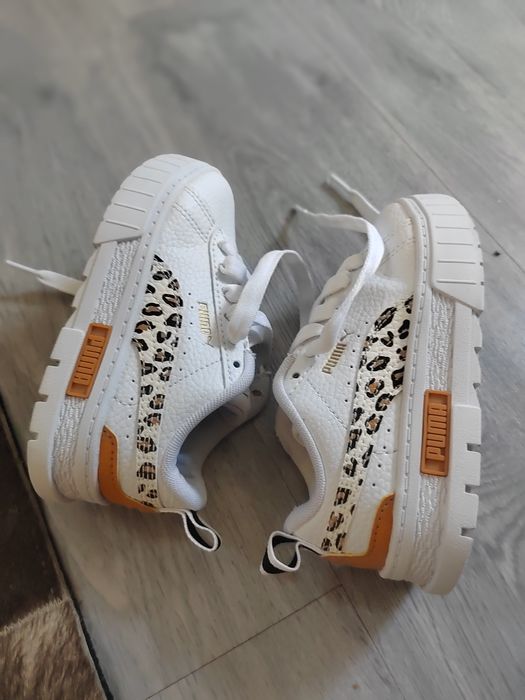 Децки маратонки за момиче