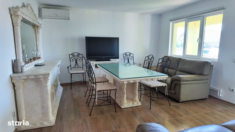 Vindem casa in Lumina