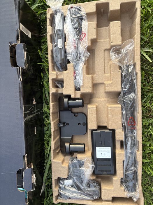 Aspirator Eureka elevate ( fara baterie )