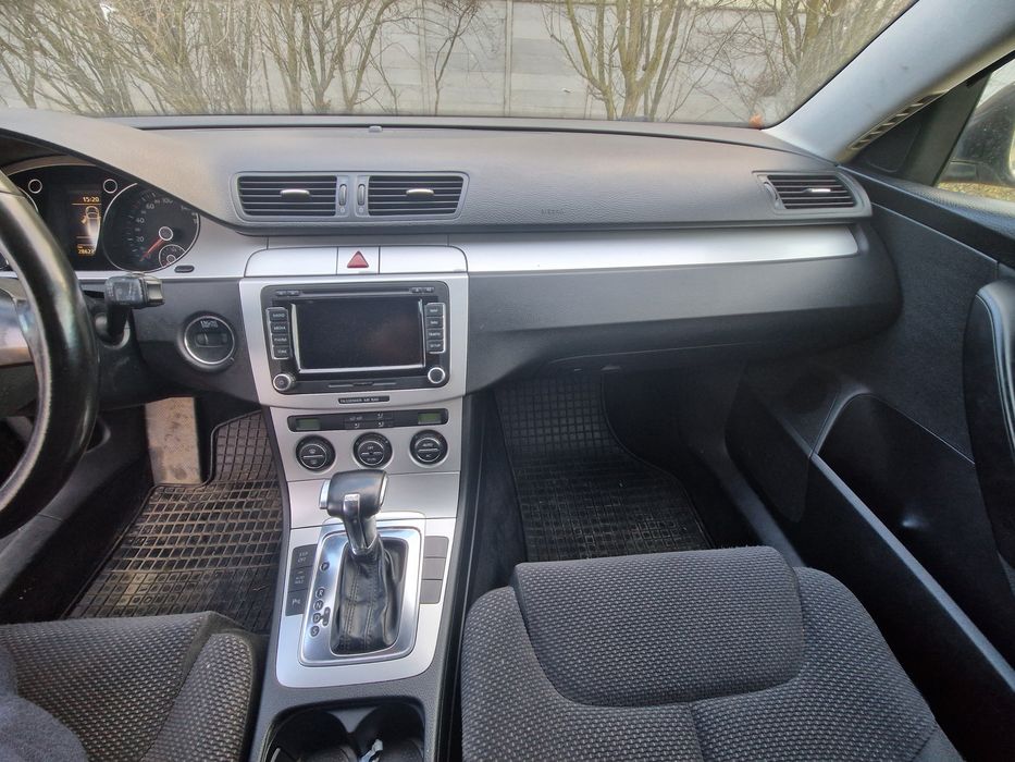 Passat b6 break 2010 avariat