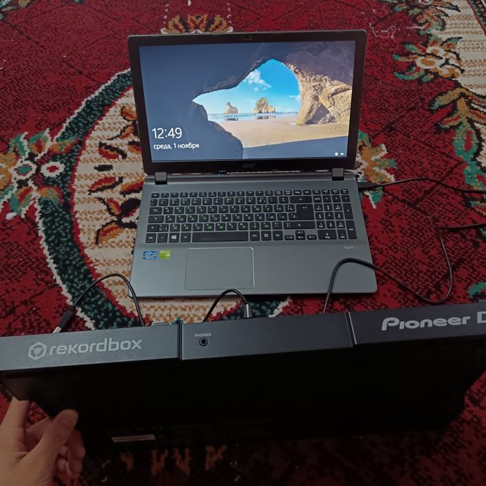 Pionner DJ ddj400  rekordbox srochna sotiladi