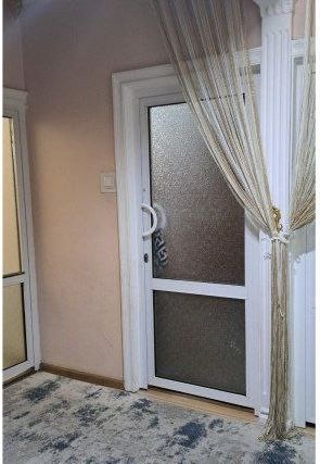 uy sotiladi. taqachida srochniy