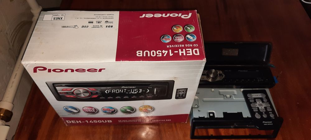 Продаю автомагнитолу Pioneer