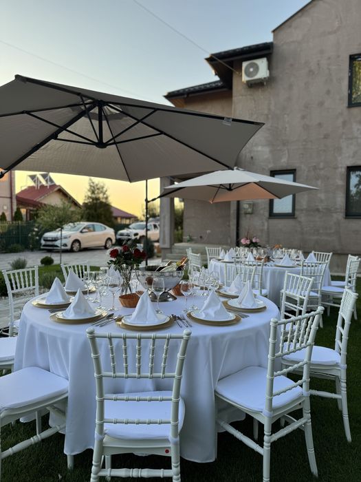 Inchiriere • Mese • Corturi • Umbrele • Scaune•