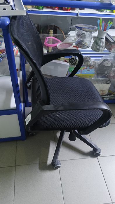 Стулья для офиса.