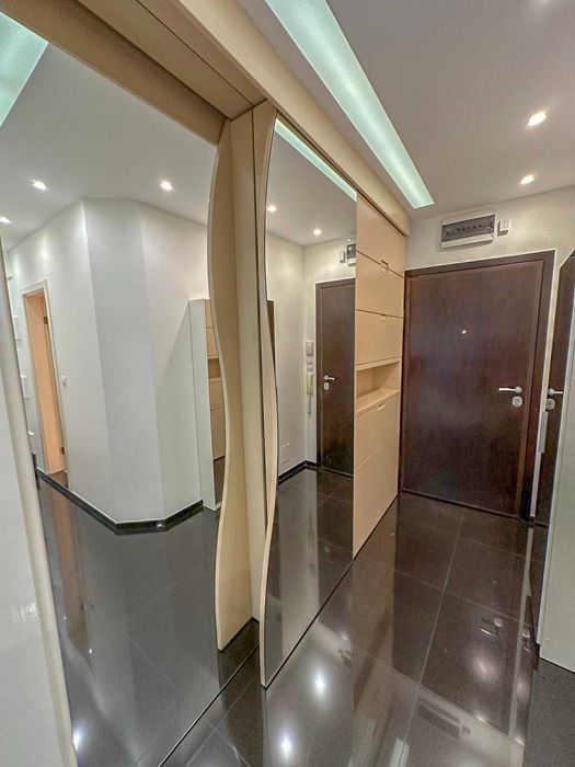 Дава се под наем Тристаен апартамент в София, Младост 4 - 99 кв.м за 820 € - Снимка #7