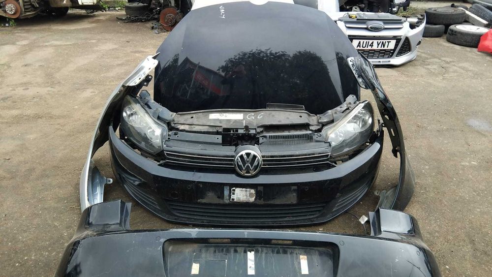 Bara fata Volkswagen Golf 6 an 2011