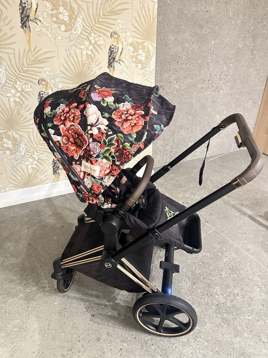 Cybex e-Priam количка и кош за новородено