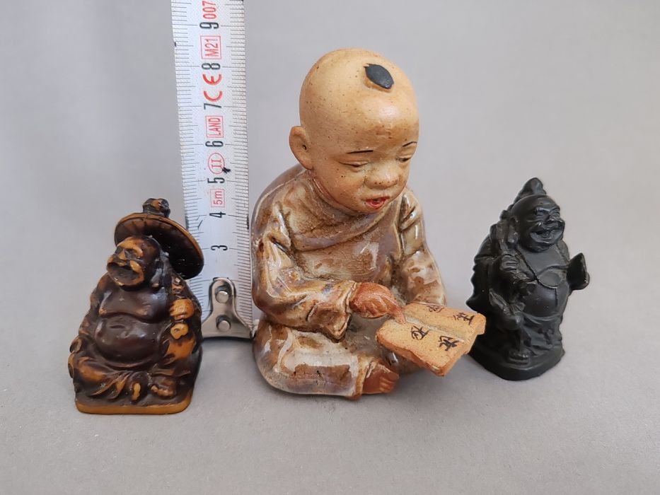 Lot 3 statuete mici Buddha din rășină/ceramică