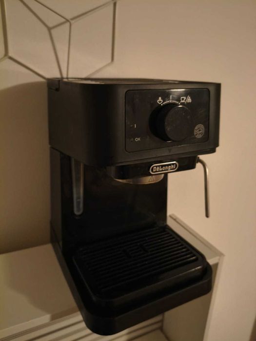 Espressor defect De Longhi Stilosa 1,1Wat,15 bari