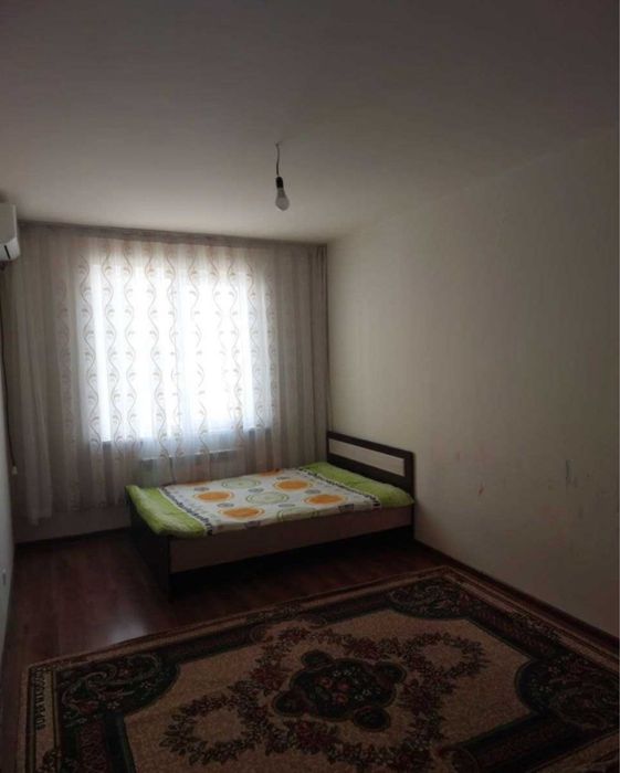 Сергили район Янги Чоштепа метрога якин 1 хонали кв сотилади