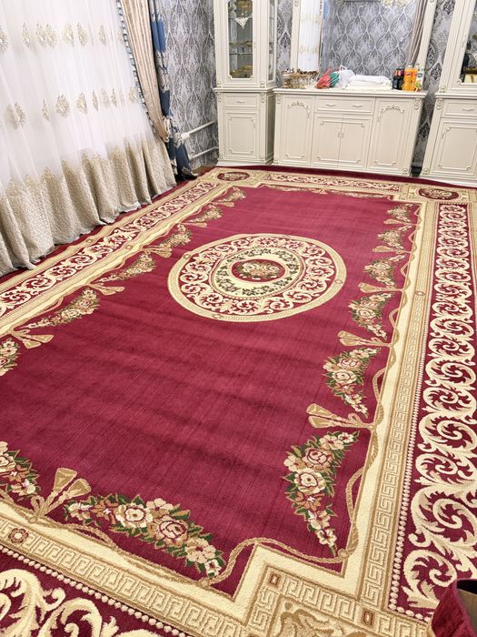 Gilam sotiladi, arzonga bervoramiz.