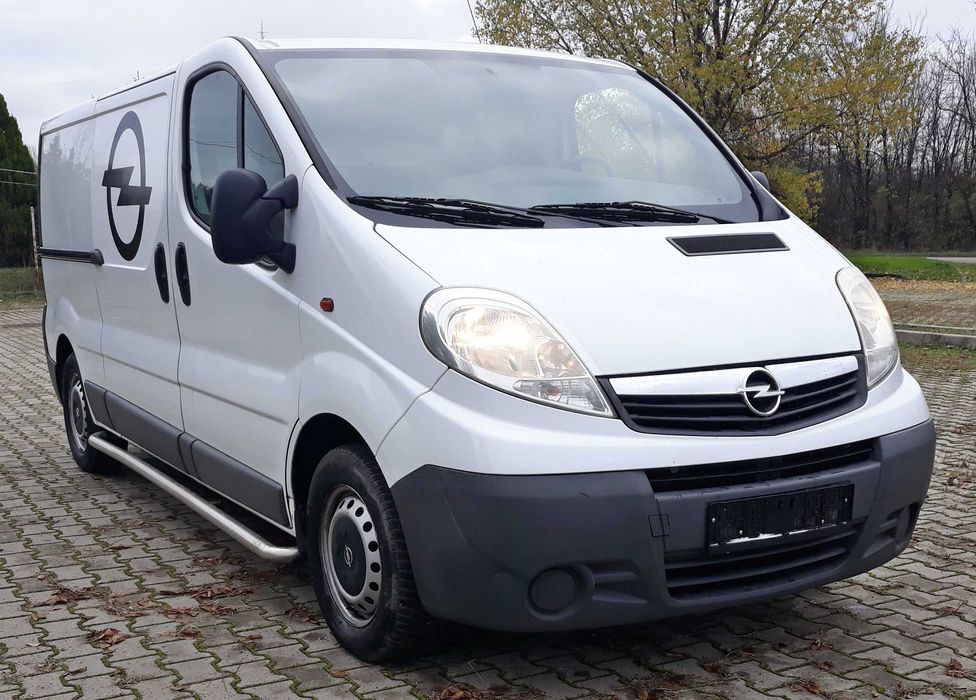 Opel Vivaro 2014 A/C Lunga