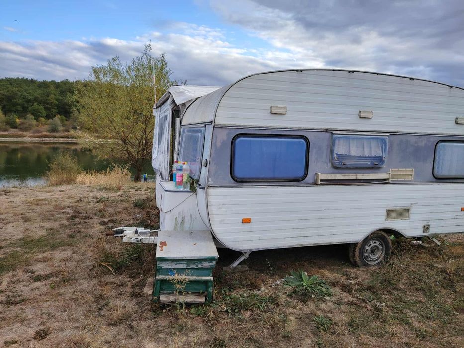 Стационарна Каравана